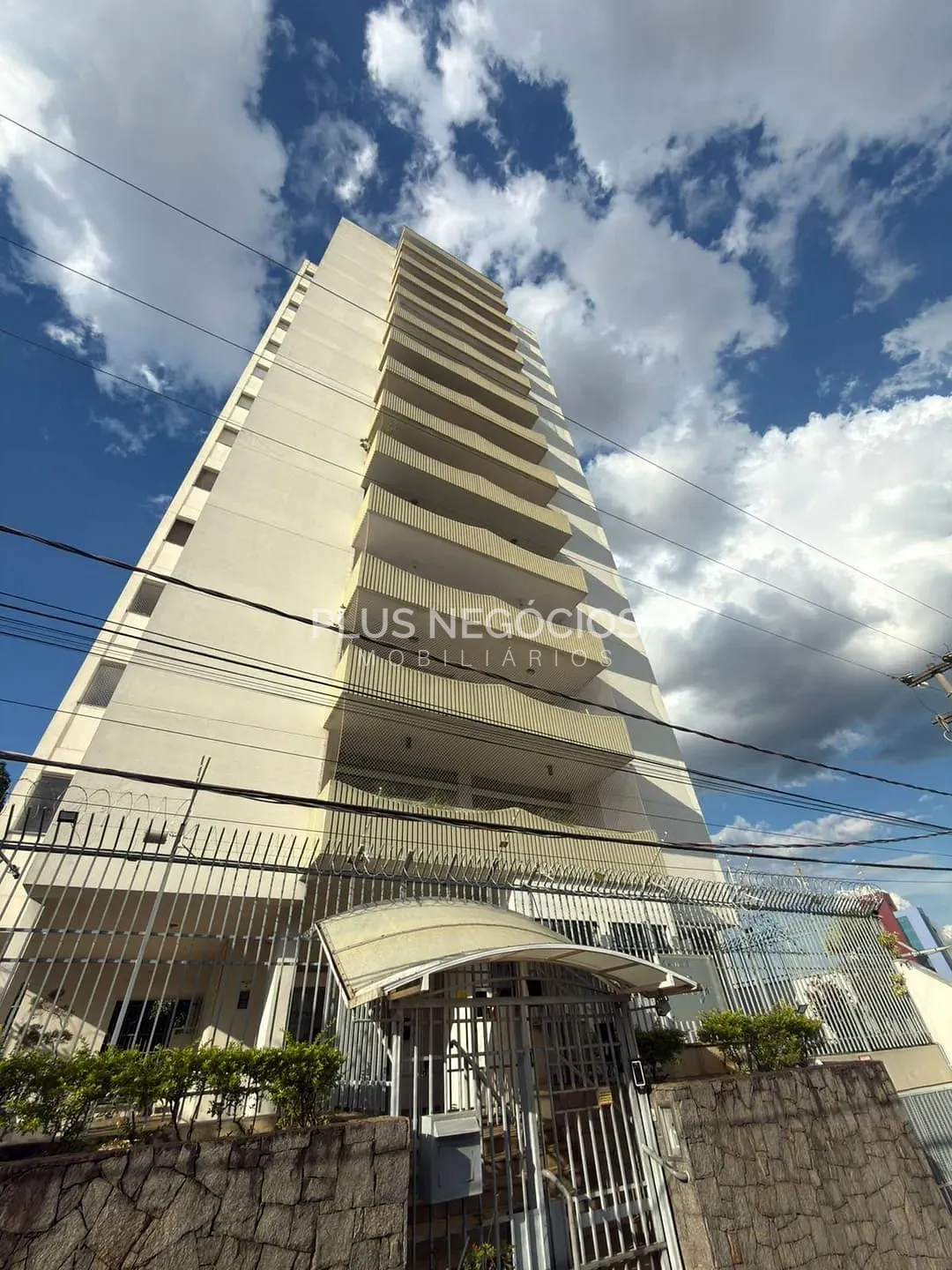 Apartamento, 4 quartos, 196 m² - Foto 1