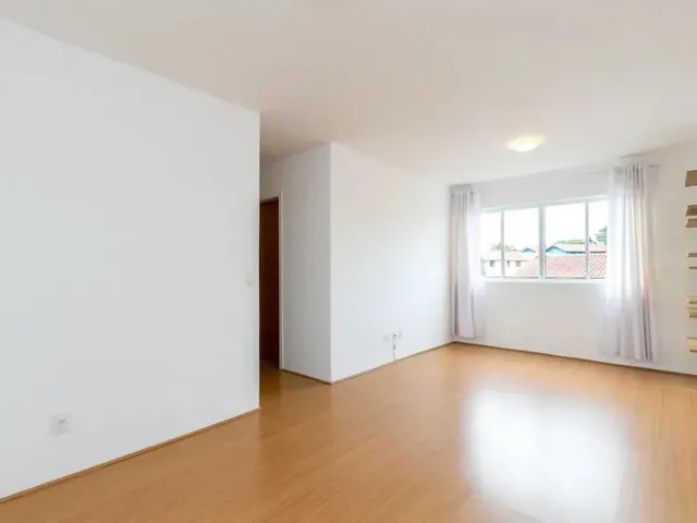 Apartamento 2 quartos e 1 banheiro, à venda, no bairro Campo Comprido em Curitiba