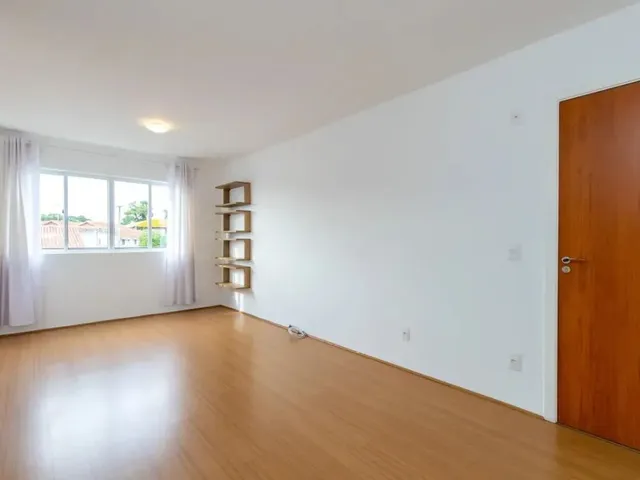 Apartamento 2 quartos e 1 banheiro, à venda, no bairro Campo Comprido em Curitiba