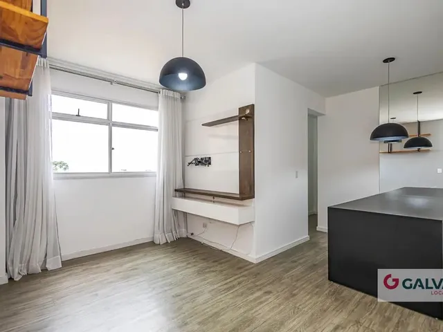 Apartamento 2 quartos e 1 banheiro, para alugar, no bairro Novo Mundo em Curitiba
