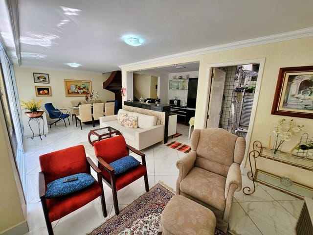 Apartamento com 220m² 4 quartos e 3 banheiros, à venda, no bairro Enseada em Guarujá