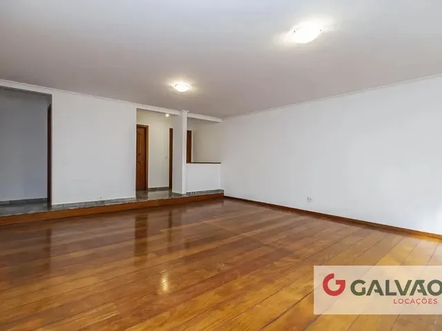 Apartamento 3 quartos e 2 banheiros, para alugar, no bairro Água Verde em Curitiba
