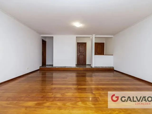 Apartamento 3 quartos e 2 banheiros, para alugar, no bairro Água Verde em Curitiba