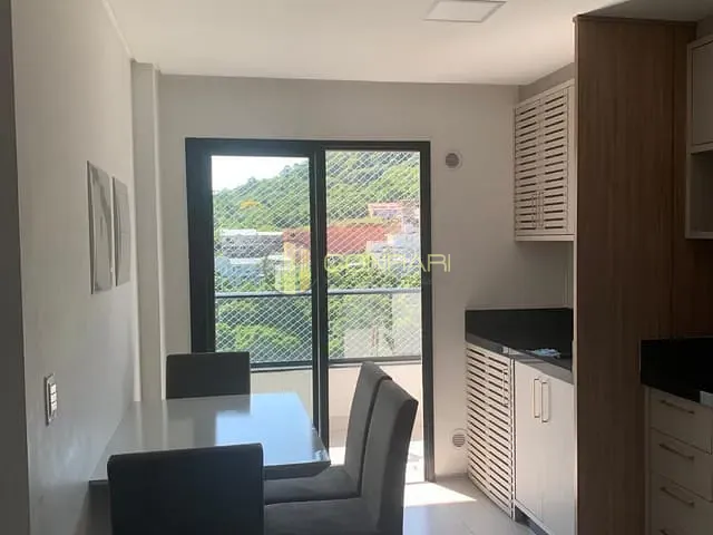Apartamento 2 quartos e 2 banheiros, à venda, no bairro Morretes em Itapema