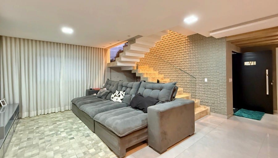 Casa, 3 quartos, 216 m² - Foto 1