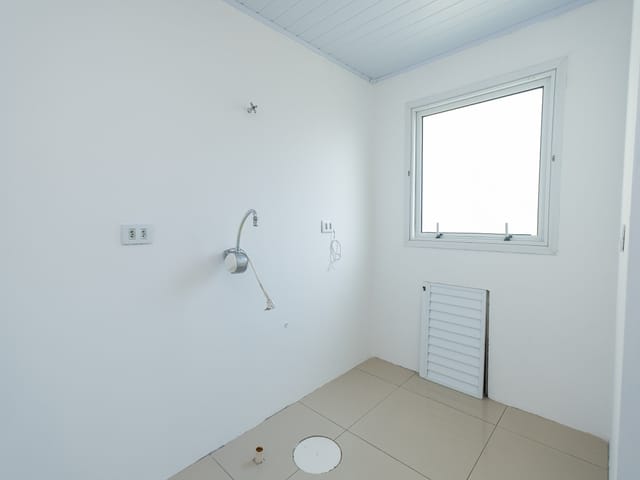 Apartamento com 54m² 2 quartos e 1 banheiro, à venda, no bairro Três Vendas em Pelotas