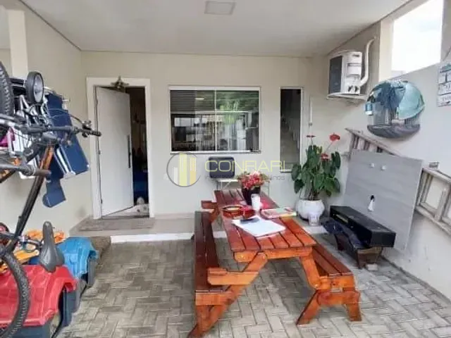 Sobrado 2 quartos e 3 banheiros, à venda, no bairro Morretes em Itapema