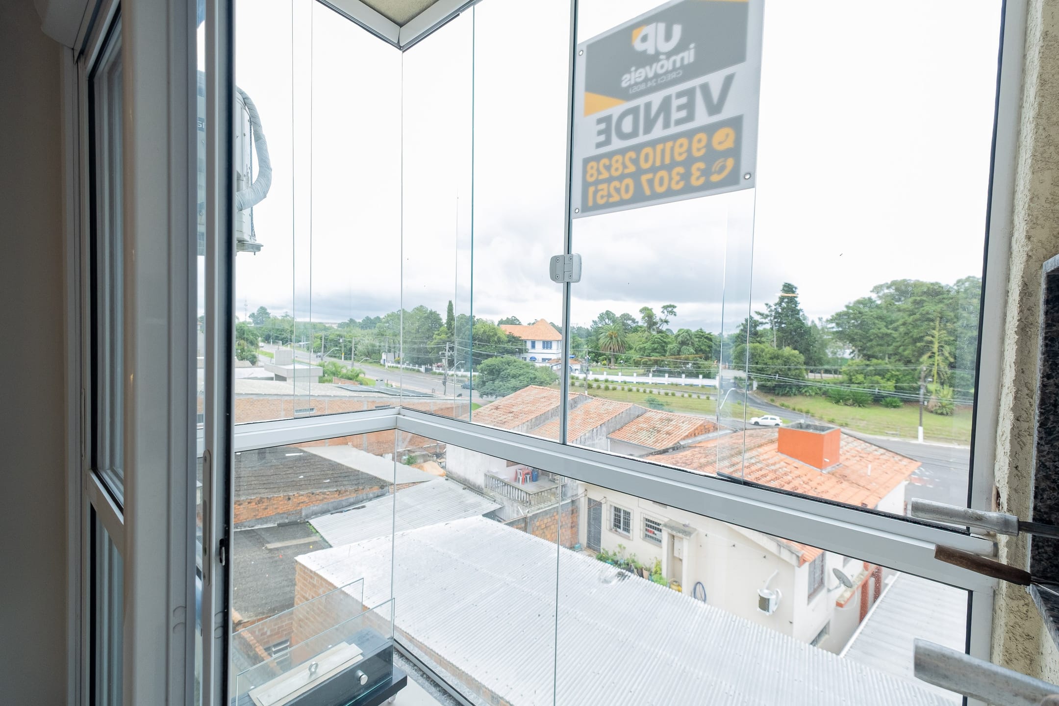 Apartamento mobiliado à venda no Acqua Dunas, Areal - 50 m², 2 quartos, sacada fechada com churrasqueira e frente norte. - 12