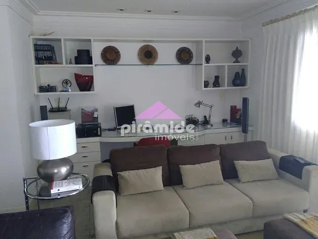 Apartamento com 300m² 4 quartos e 7 banheiros, à venda, no bairro Jardim Aquarius em São José dos Campos