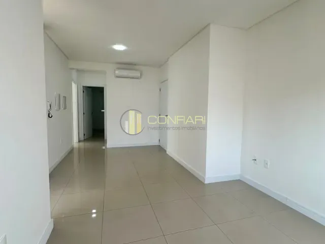 Apartamento 2 quartos e 2 banheiros, para alugar, no bairro Morretes em Itapema
