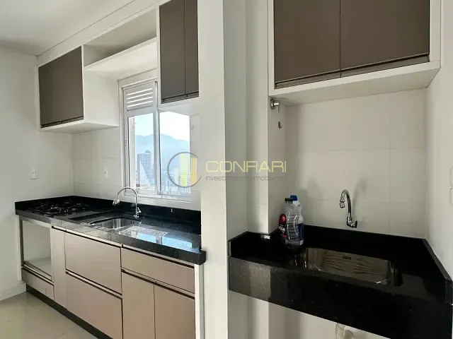 Apartamento 2 quartos e 2 banheiros, para alugar, no bairro Morretes em Itapema