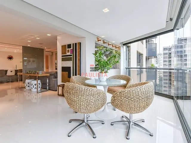 Apartamento 3 quartos e 5 banheiros, à venda, no bairro Vila Nova Conceição em São Paulo