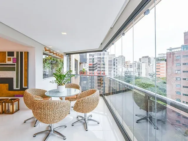 Apartamento 3 quartos e 5 banheiros, à venda, no bairro Vila Nova Conceição em São Paulo
