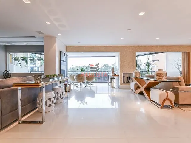 Apartamento 3 quartos e 5 banheiros, à venda, no bairro Vila Nova Conceição em São Paulo