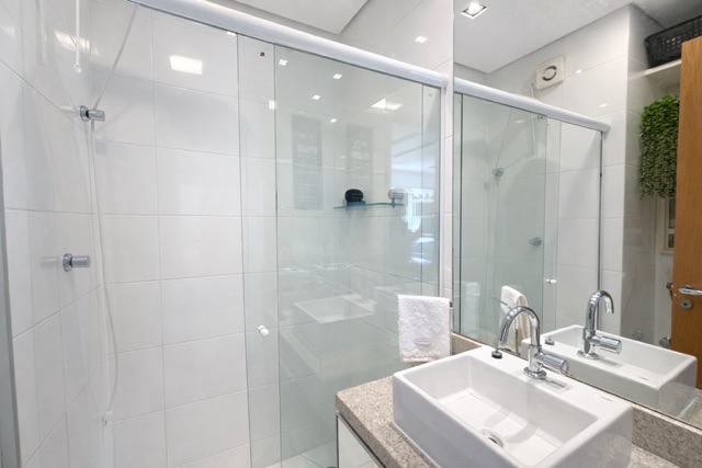 Apartamento 2 quartos e 2 banheiros, à venda, no bairro Gleba Palhano em Londrina