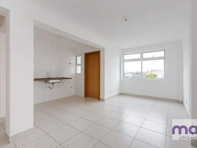 Apartamento com 73m² 2 quartos e 1 banheiro, para alugar, no bairro Centro em Curitiba