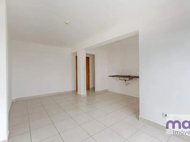 Apartamento com 73m² 2 quartos e 1 banheiro, para alugar, no bairro Centro em Curitiba
