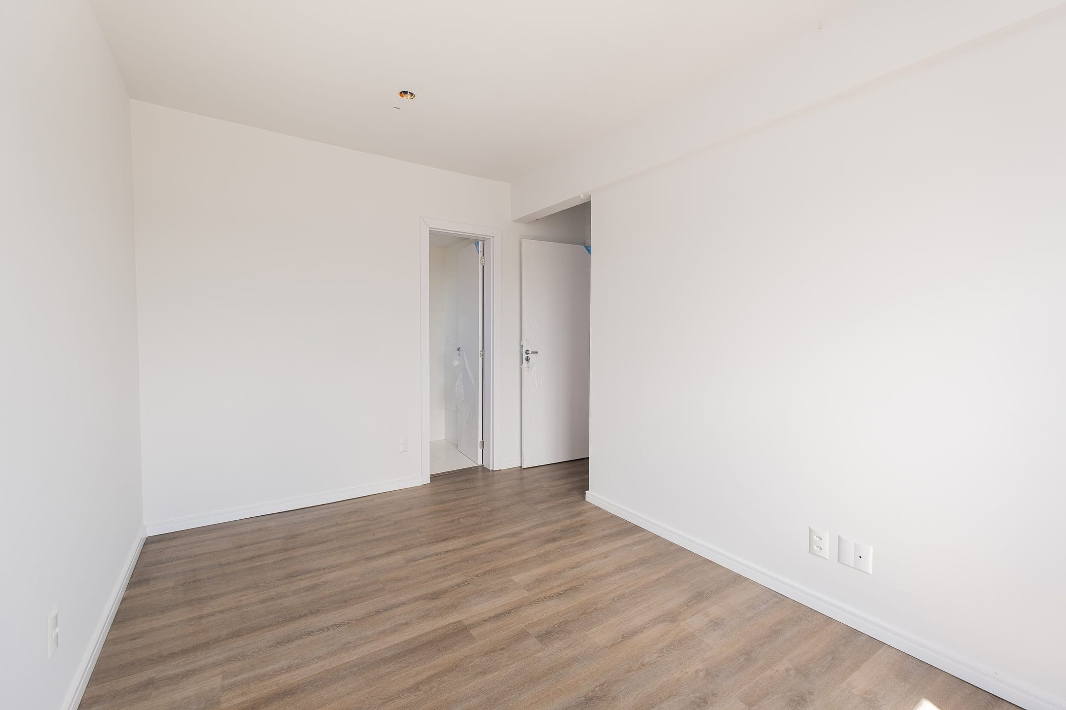 Apartamento de 3 dormitórios para aluguel no centro de Pelotas RS com ótima localização, conforto, praticidade e fácil acesso a serviços e comércio - 12