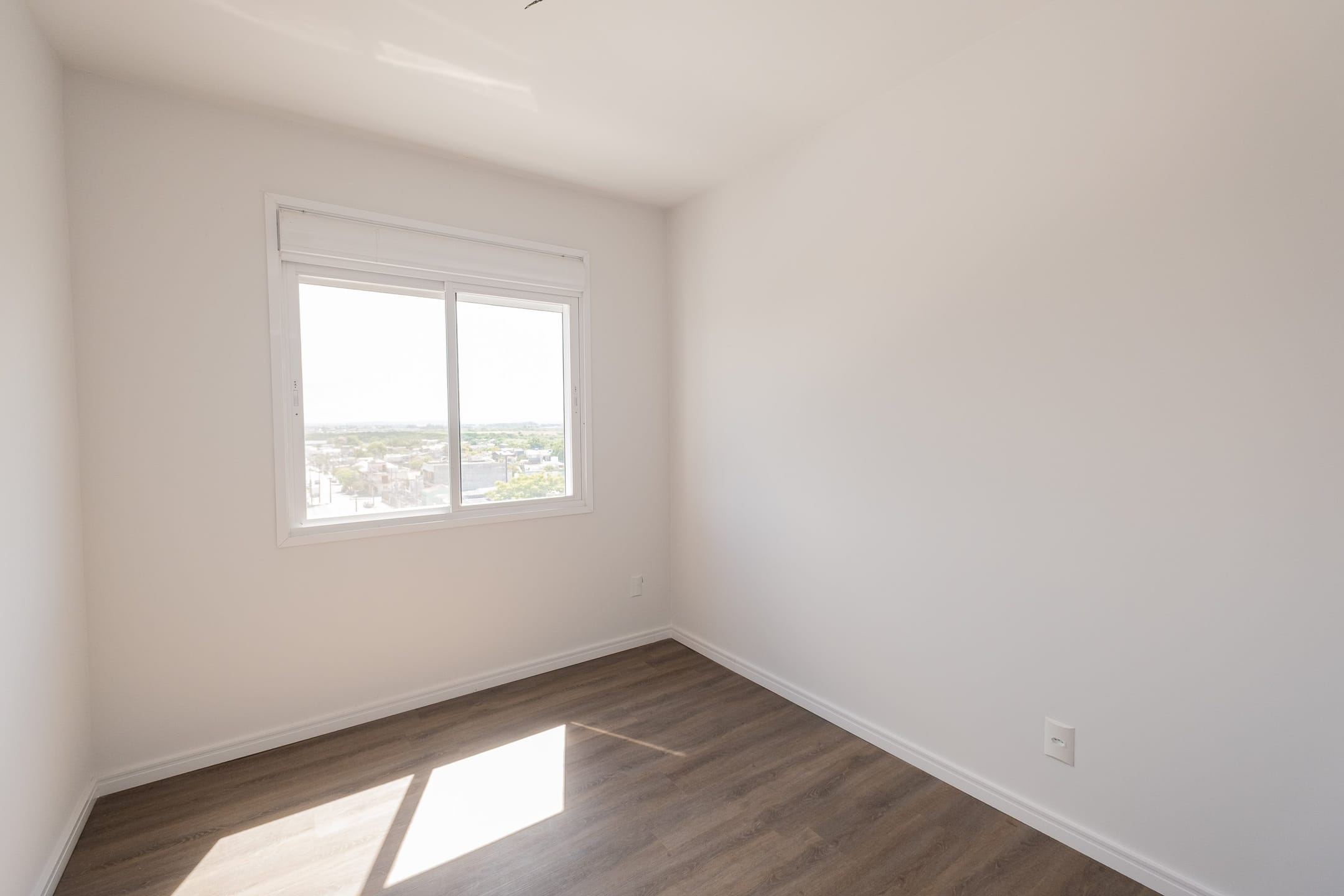 Apartamento de 3 dormitórios para aluguel no centro de Pelotas RS com ótima localização, conforto, praticidade e fácil acesso a serviços e comércio - 10