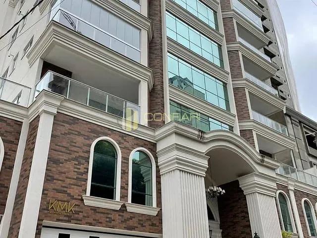 Apartamento 3 quartos e 4 banheiros, à venda, no bairro CENTRO em Itapema