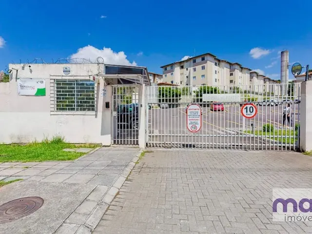 Apartamento 2 quartos e 1 banheiro, para alugar, no bairro Santa Cândida em Curitiba