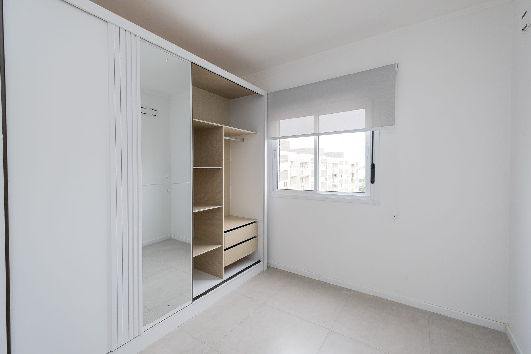 Apartamento 2 dormitórios para locação no Centro de Pelotas RS com ótima localização, próximo a serviços, conforto e praticidade diária já! - 9