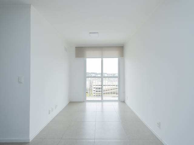 Apartamento com 62m² 2 quartos e 1 banheiro, para alugar, no bairro Centro em Pelotas