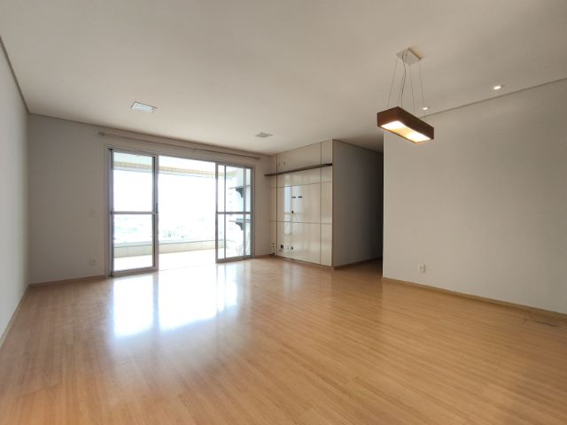 Apartamento com 163m² 3 quartos e 3 banheiros, à venda, no bairro Gleba Palhano em Londrina