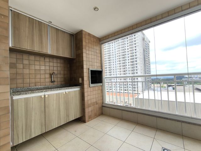 Apartamento com 163m² 3 quartos e 3 banheiros, à venda, no bairro Gleba Palhano em Londrina