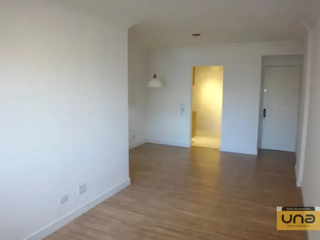 Apartamento 3 quartos e 1 banheiro, para alugar, no bairro BIGORRILHO em Curitiba