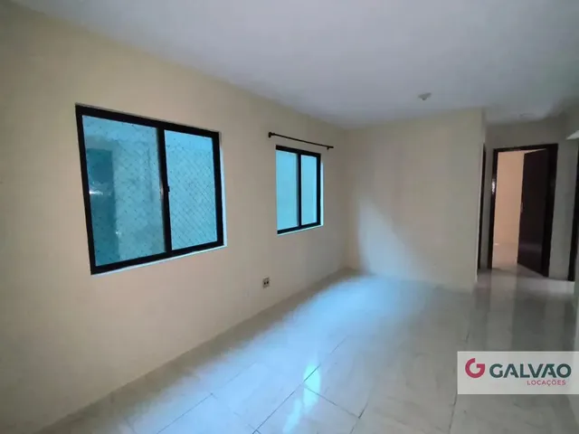 Apartamento 3 quartos e 1 banheiro, para alugar, no bairro Boqueirão em Curitiba