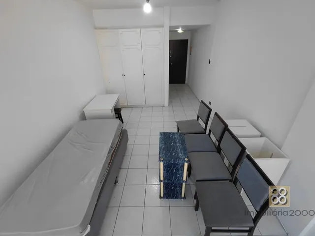 Kitnet para alugar, no bairro Centro em Curitiba