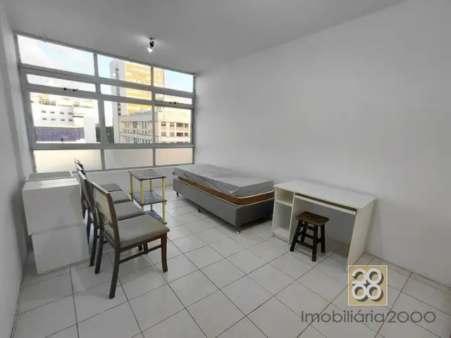 Kitnet para alugar, no bairro Centro em Curitiba