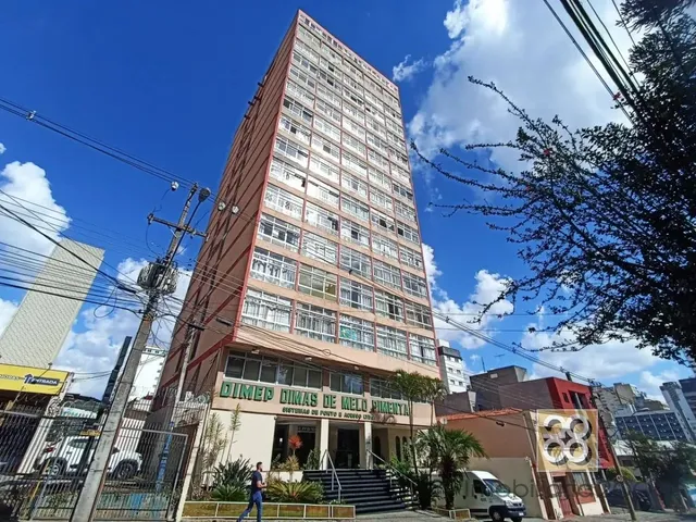 Kitnet para alugar, no bairro Centro em Curitiba