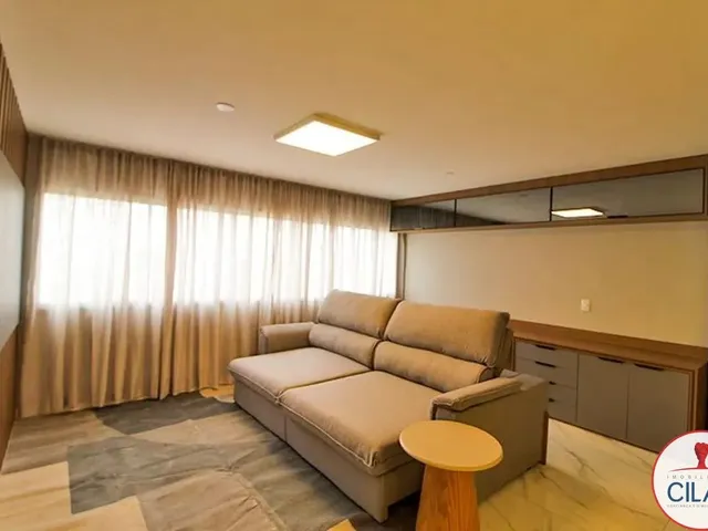 Apartamento 3 quartos e 1 banheiro, para alugar, no bairro Água Verde em Curitiba