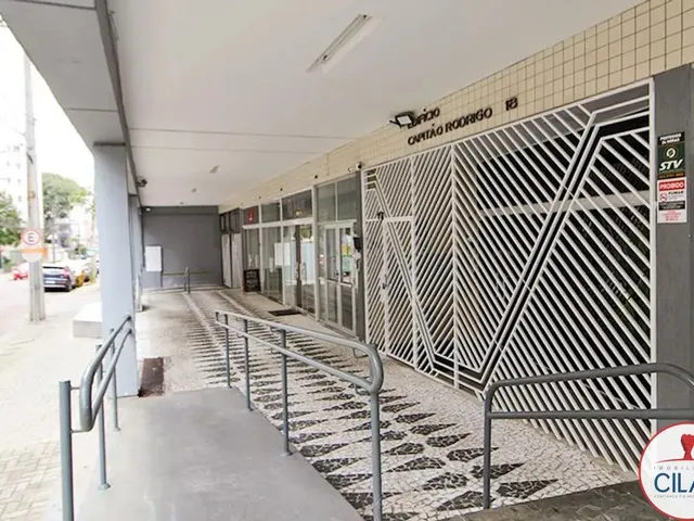 Apartamento 3 quartos e 1 banheiro, para alugar, no bairro Água Verde em Curitiba