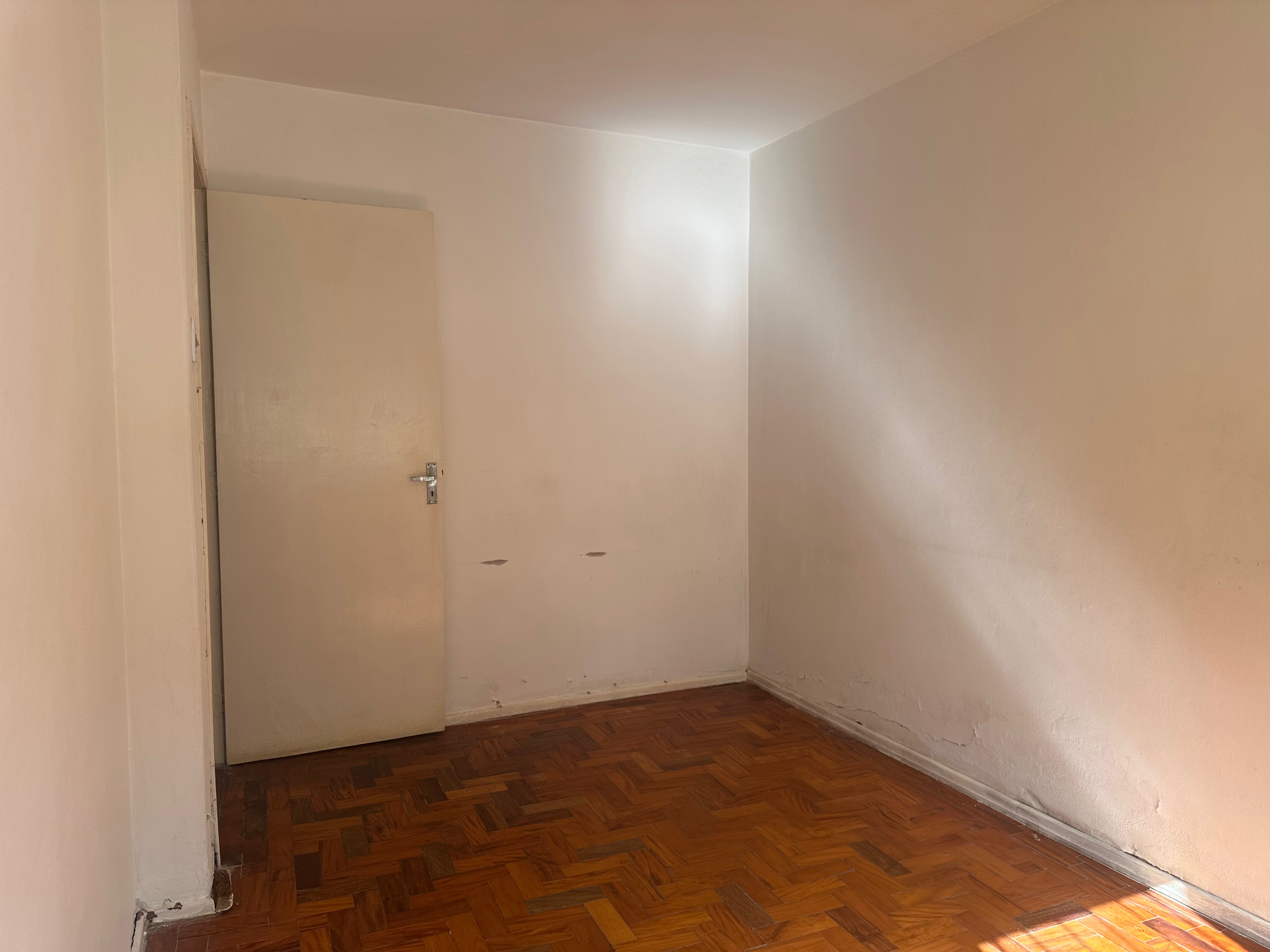 Apartamento térreo à venda no Quinta do Monte, Fragata - 64 m², 2 quartos, cozinha com armários e vaga. - 6