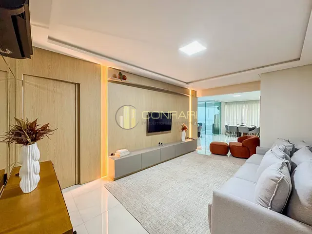 Apartamento 4 quartos e 5 banheiros, à venda, no bairro MEIA PRAIA em Itapema