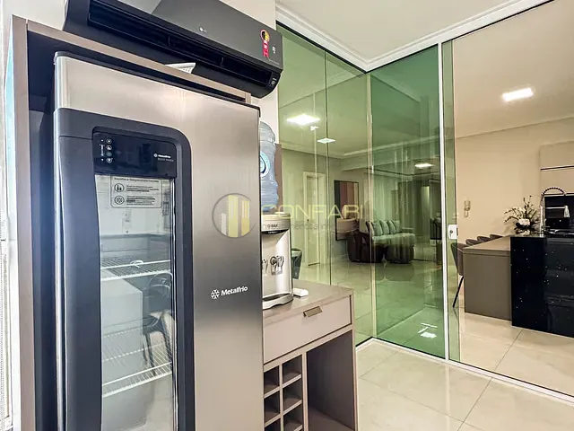 Apartamento 4 quartos e 5 banheiros, à venda, no bairro MEIA PRAIA em Itapema