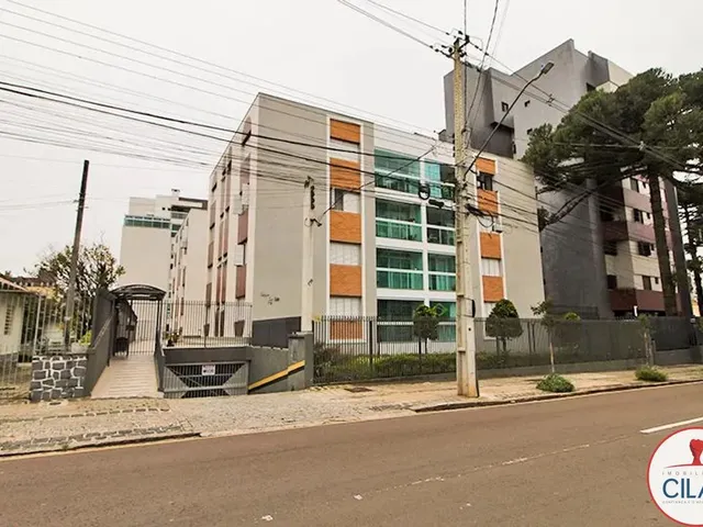 Apartamento 3 quartos e 1 banheiro, para alugar, no bairro Ahú em Curitiba