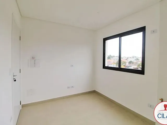 Apartamento 1 quarto e 1 banheiro, para alugar, no bairro Cajuru em Curitiba