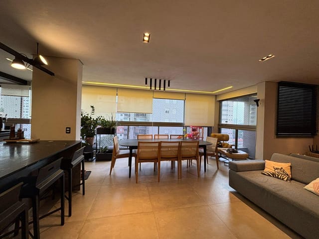 Foto do Apartamento - 03 stes, 02 vagas demarcadas, condomínio com ponto de abastecimento de veiculo elétrico, 141 m²,  para locação, Vila Mariana, São Paulo, SP | Paulista Imóveis.