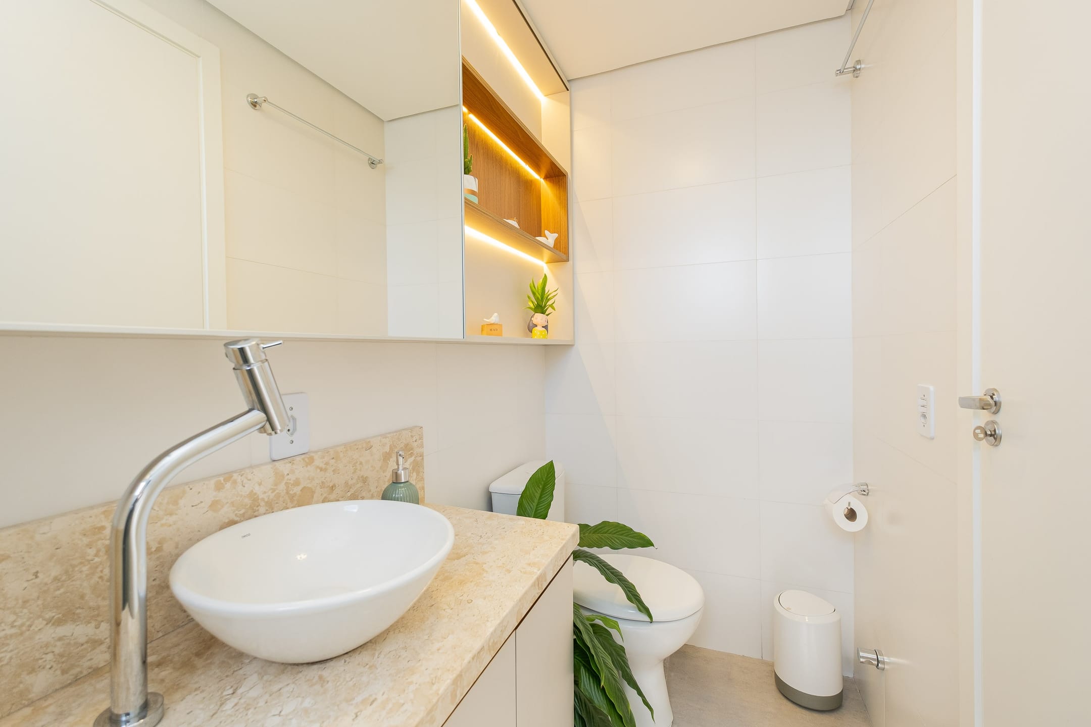 Apartamento semimobiliado à venda no Alta Vista, Centro - 72 m², 2 quartos (sendo 1 suíte), ampla sacada com churrasqueira e vista para o pôr do sol - 10