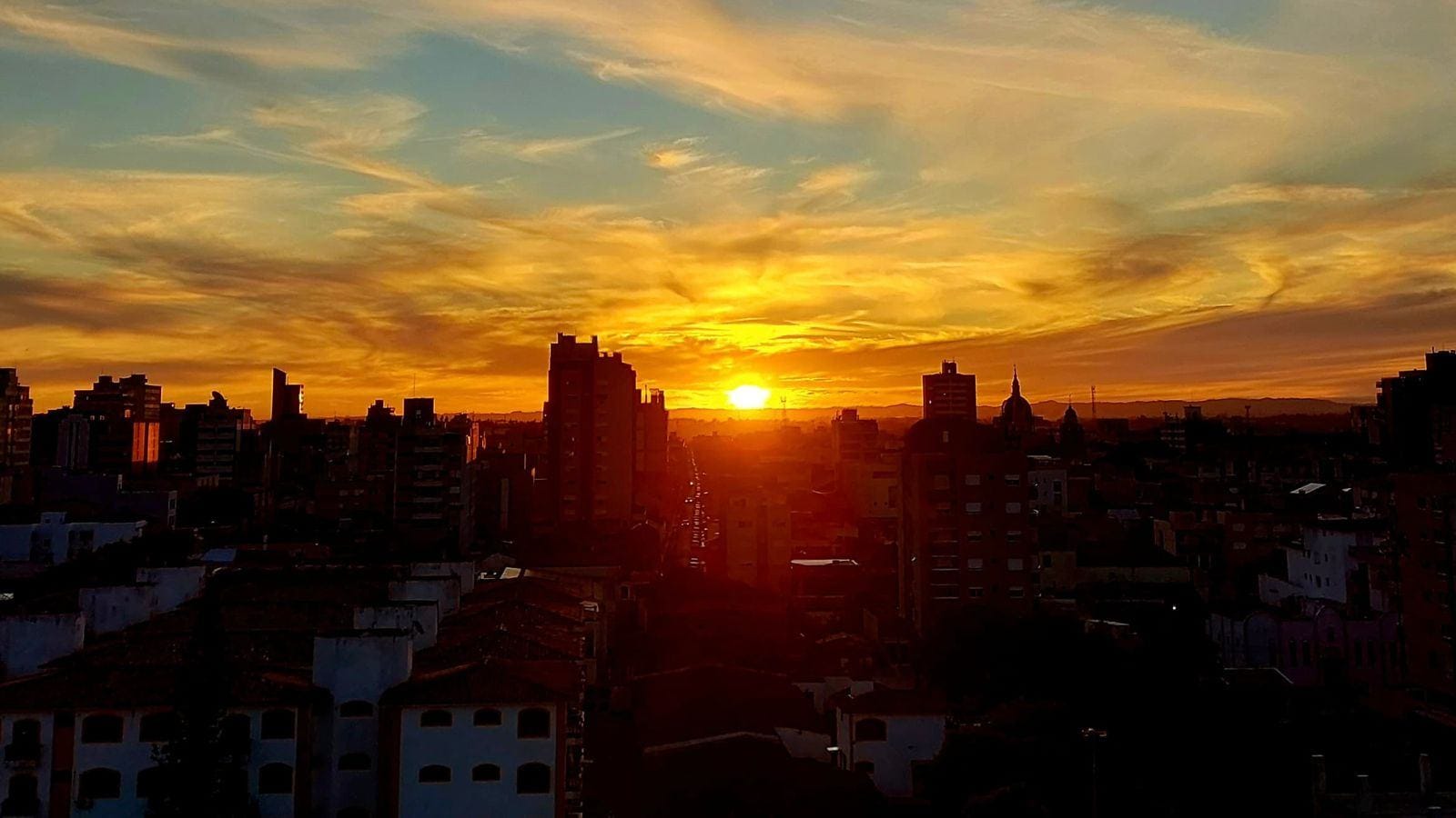 Apartamento semimobiliado à venda no Alta Vista, Centro - 72 m², 2 quartos (sendo 1 suíte), ampla sacada com churrasqueira e vista para o pôr do sol - 14