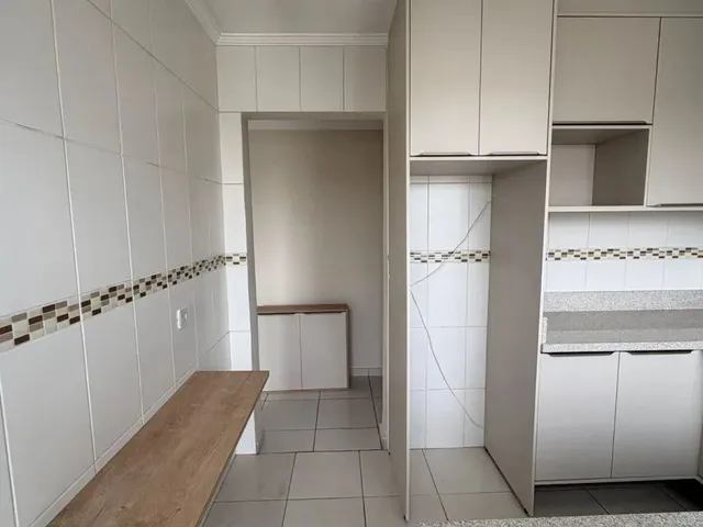 Apartamento 2 quartos e 1 banheiro, para alugar, no bairro Parque da Fonte em São José Dos Pinhais