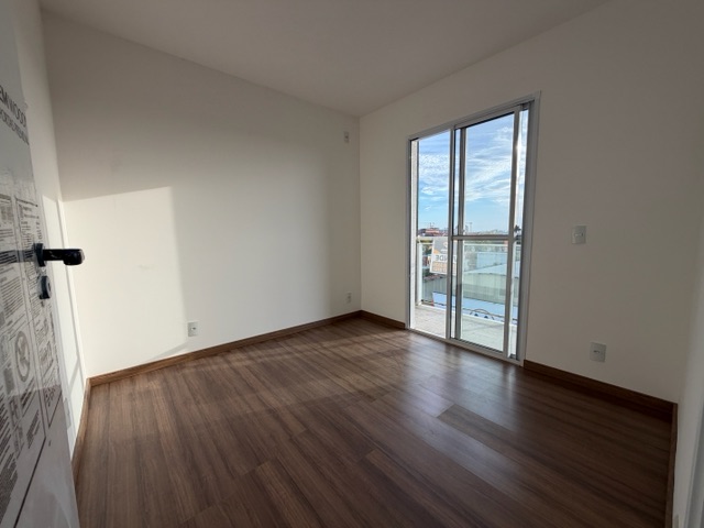Apartamento com 66m² 2 quartos e 1 banheiro, à venda, no bairro Três Vendas em Pelotas