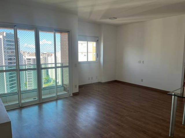 Apartamento 2 quartos e 2 banheiros, para alugar, no bairro Gleba Palhano em Londrina