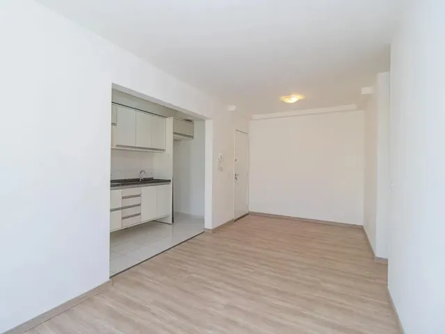 Apartamento 2 quartos e 1 banheiro, à venda, no bairro Campo Comprido em Curitiba