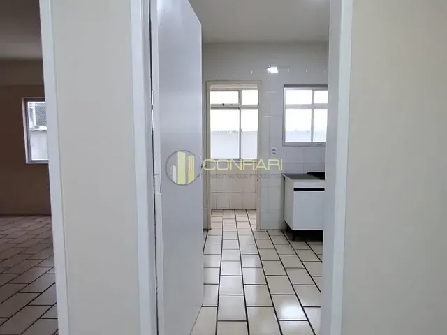 Apartamento 3 quartos e 2 banheiros, à venda, no bairro MEIA PRAIA em Itapema