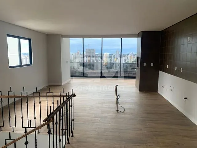 Apartamento com 305m² 4 quartos e 1 banheiro, para alugar, no bairro Centro em Chapecó
